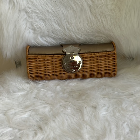 Michael Kors Clutch Rattan in Champagne - Picture 2 of 10